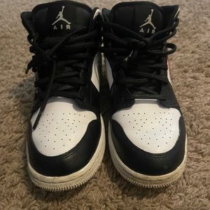 Air Jordan Retro 1 Grade School